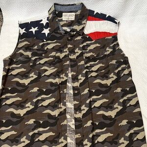Cody James Camouflage and Flag Sleeveless Shirt